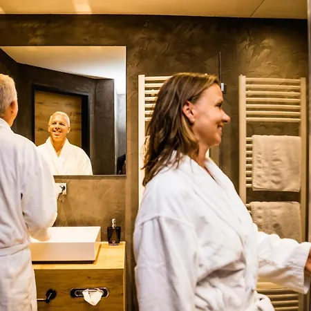 فندق Wirthshof & ماركدورف