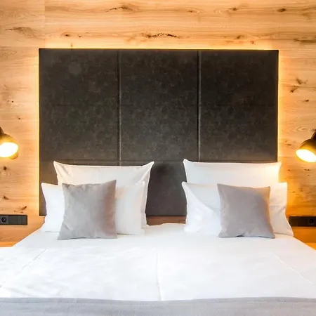 Wirthshof & 4* Markdorf