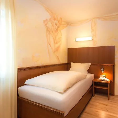 Wirthshof & 4* Markdorf